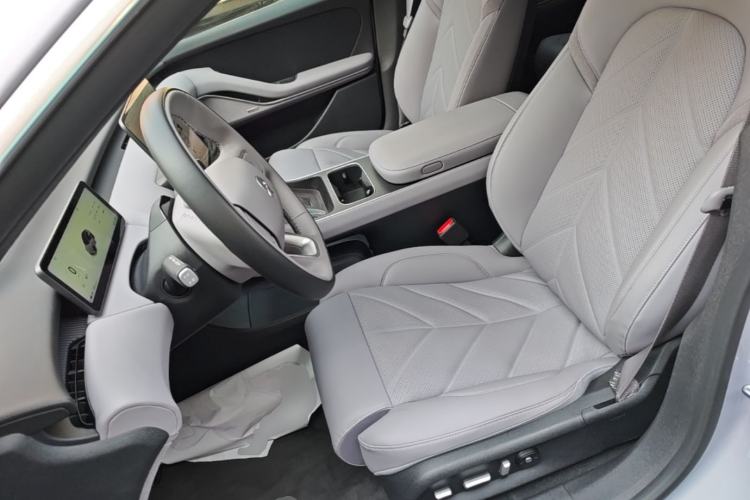 Used Nio ET5 2025 75 kWh Left Front Seat