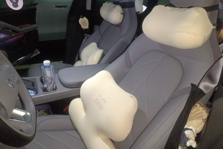 Used Nio ET5 2025 100 kWh Left Front Seat