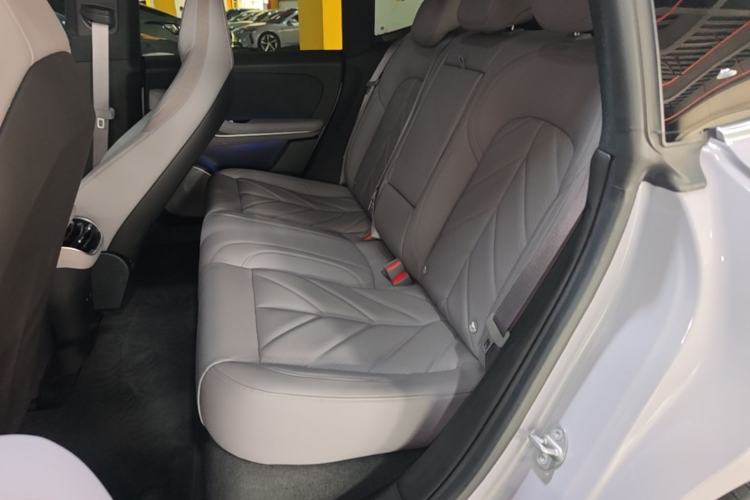 Used Nio ET5 2025 75 kWh Left Rear Seat