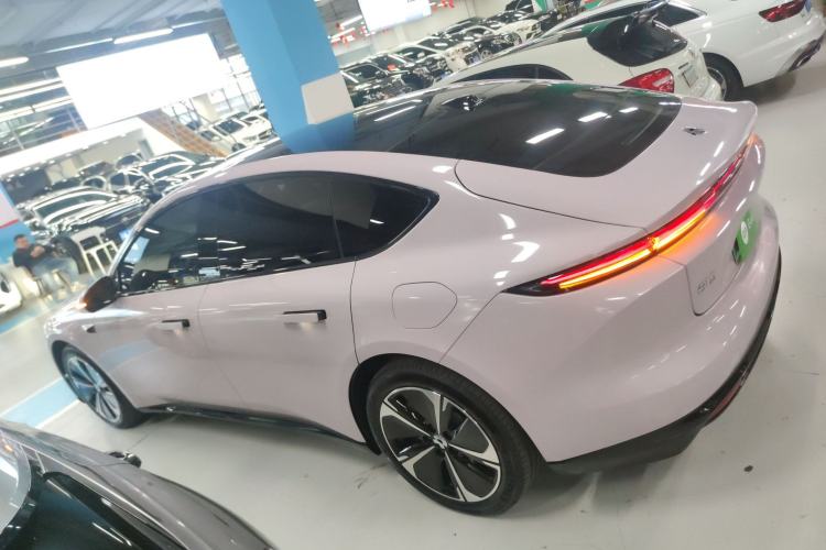 Used Nio ET5 2025 75 kWh Left Side