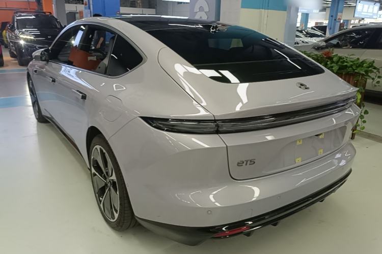 Used Nio ET5 2025 75 kWh Rear Left 45 Deg