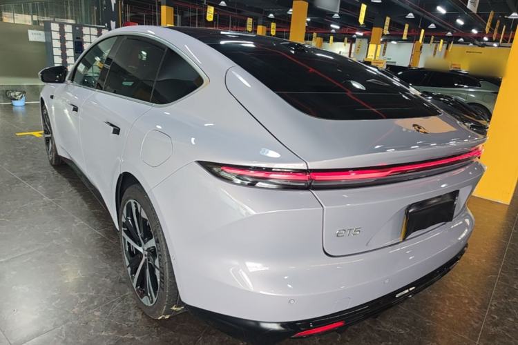 Used Nio ET5 2025 75 kWh Rear Left 45 Deg