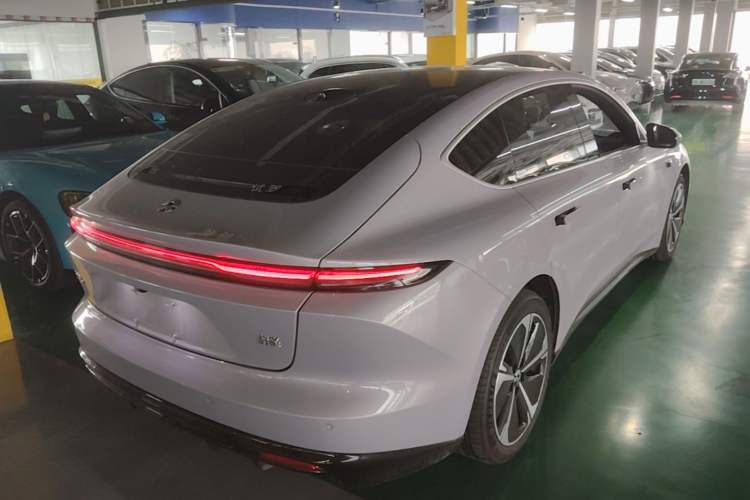 Used Nio ET5 2025 75 kWh Rear Right 45 Deg