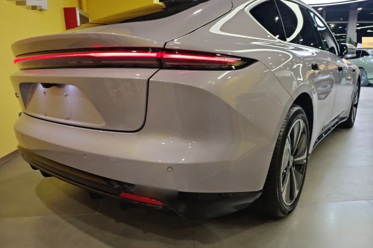 Used Nio ET5 2025 75 kWh Rear Right 45 Deg