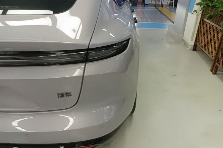 Used Nio ET5 2025 75 kWh Right Rear Taillight