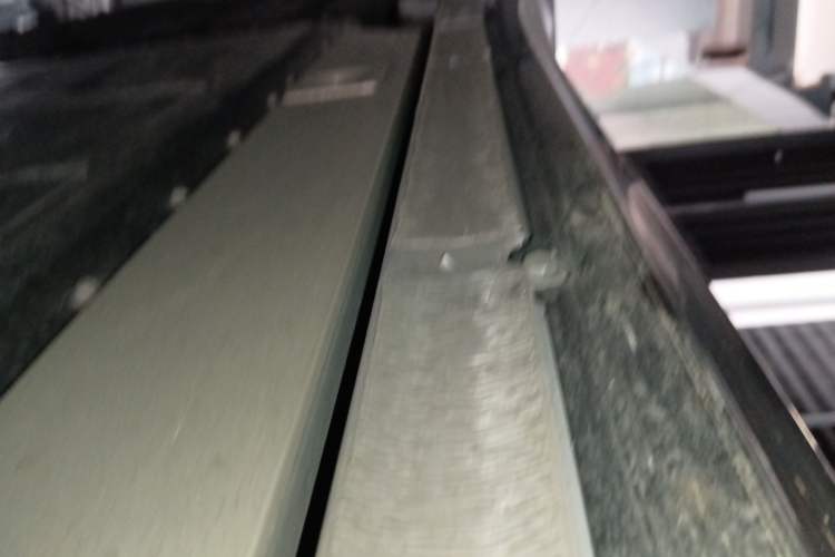 Used Nio ET5 2025 75 kWh Right Side Sill