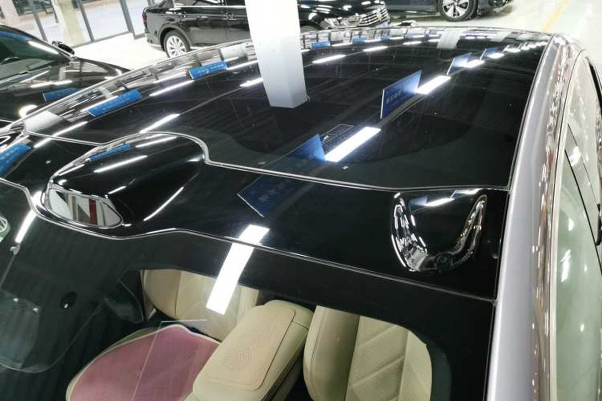 Used Nio ET5 2025 75 kWh Roof