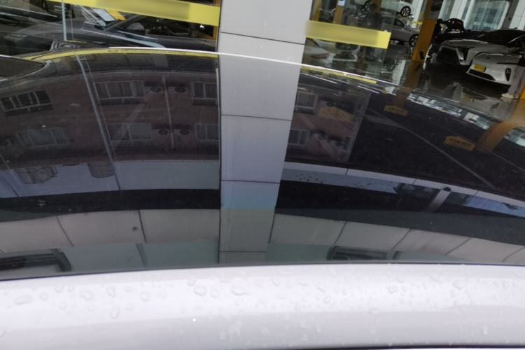 Used Nio ET5 2025 75 kWh Roof