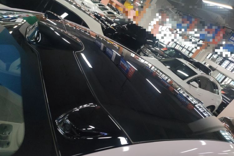 Used Nio ET5 2025 75 kWh Roof