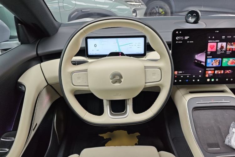 Used Nio ET5 2025 75 kWh Steering Wheel