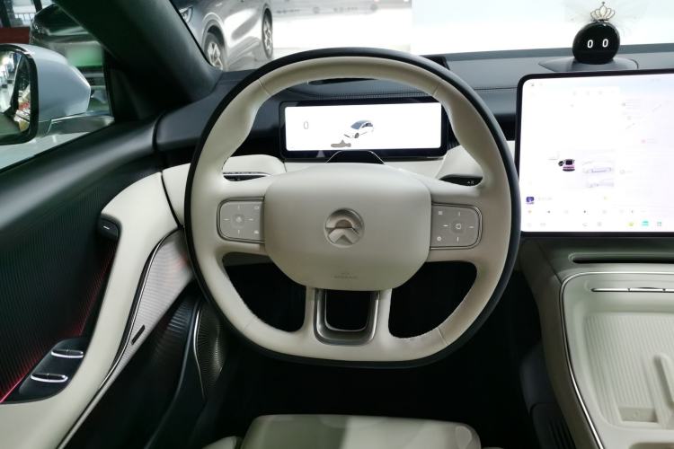 Used Nio ET5 2025 75 kWh Steering Wheel