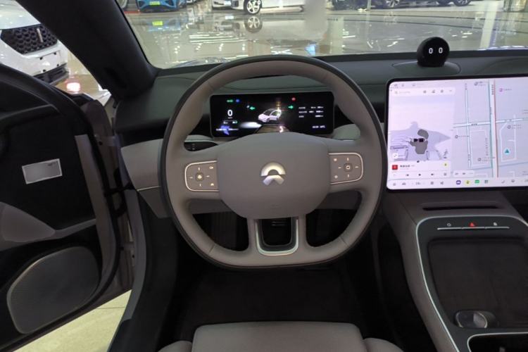 Used Nio ET5 2025 75 kWh Steering Wheel