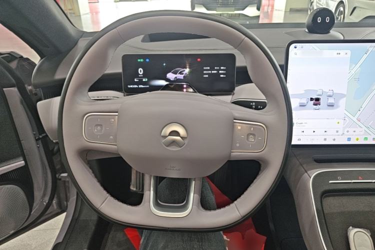 Used Nio ET5 2025 100 kWh Steering Wheel