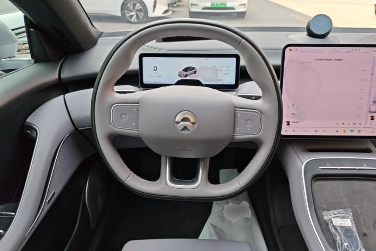 Used Nio ET5 2025 75 kWh Steering Wheel
