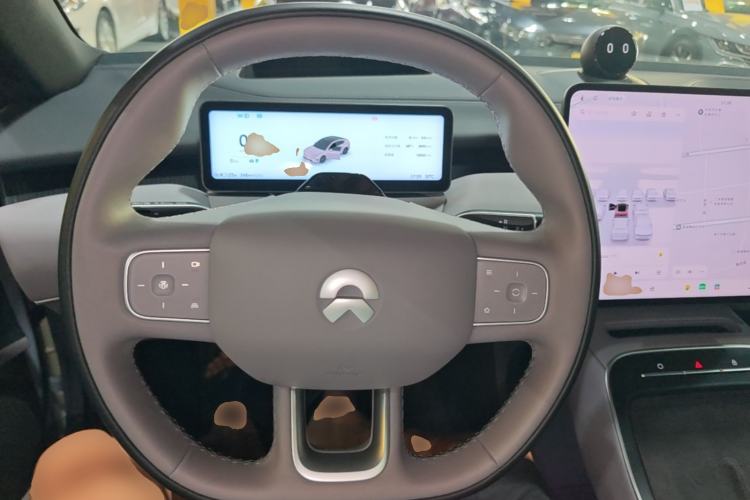 Used Nio ET5 2025 75 kWh Steering Wheel