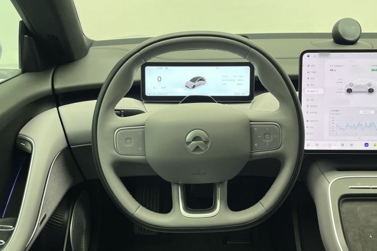 Used Nio ET5 2025 75 kWh Steering Wheel