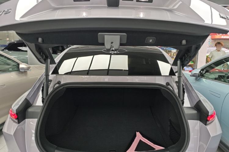 Used Nio ET5 2025 75 kWh Trunk