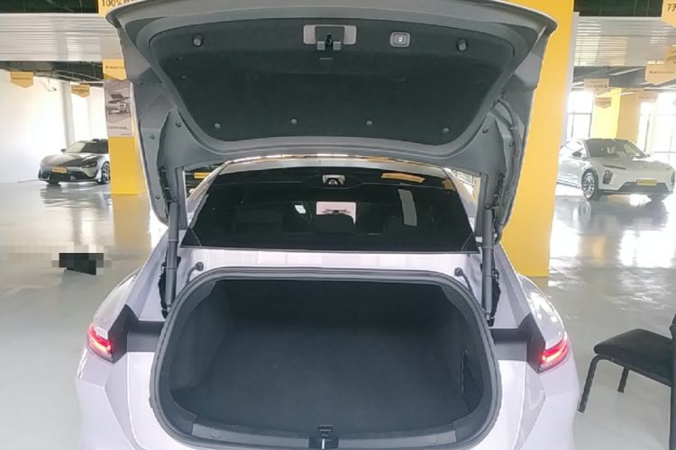 Used Nio ET5 2025 75 kWh Trunk