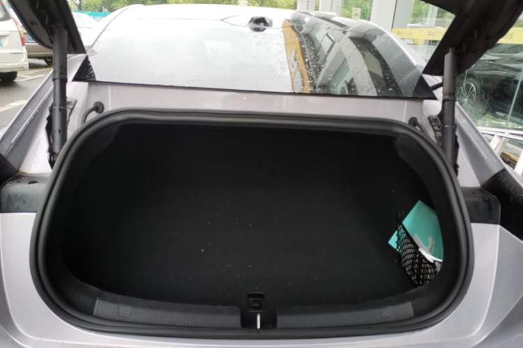 Used Nio ET5 2025 75 kWh Trunk
