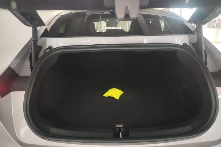 Used Nio ET5 2025 75 kWh Trunk