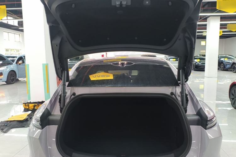 Used Nio ET5 2025 75 kWh Trunk