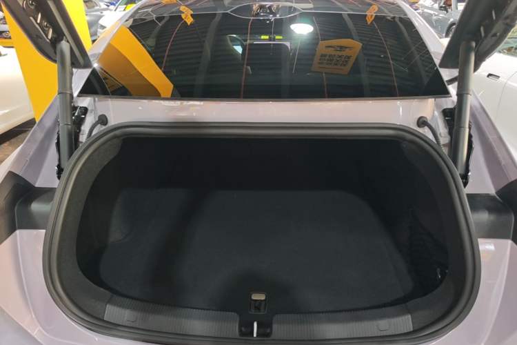 Used Nio ET5 2025 75 kWh Trunk