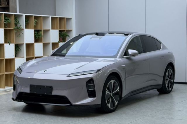Used Nio ET5 2025 75 kWh
