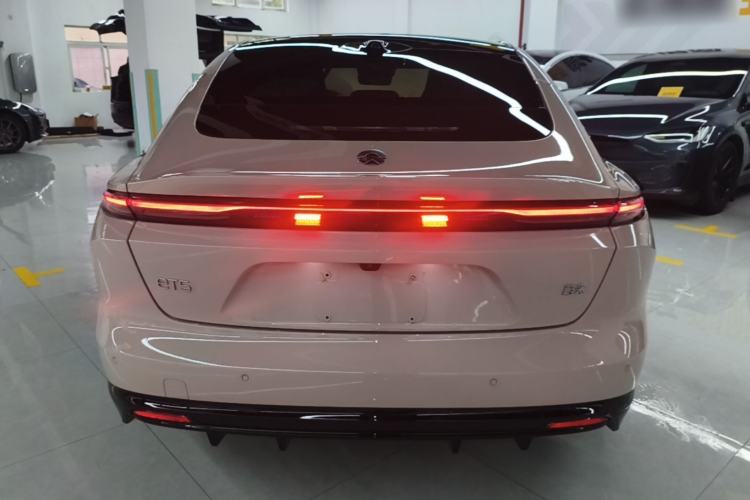 Used Nio ET5 2025 75 kWh Rear