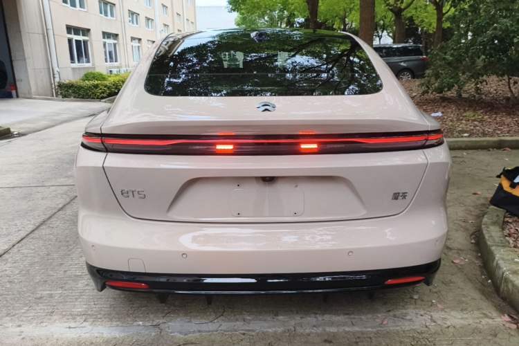 Used Nio ET5 2025 75 kWh Rear