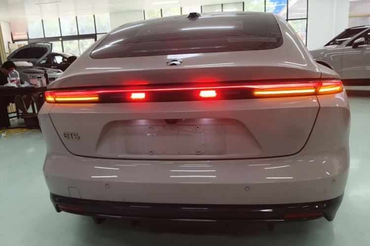 Used Nio ET5 2025 75 kWh Rear