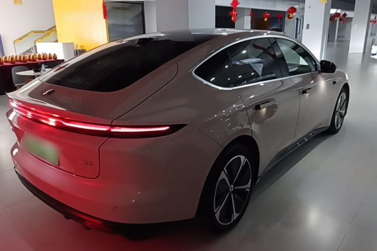 Used Nio ET5 2025 75 kWh Rear Right 45 Deg