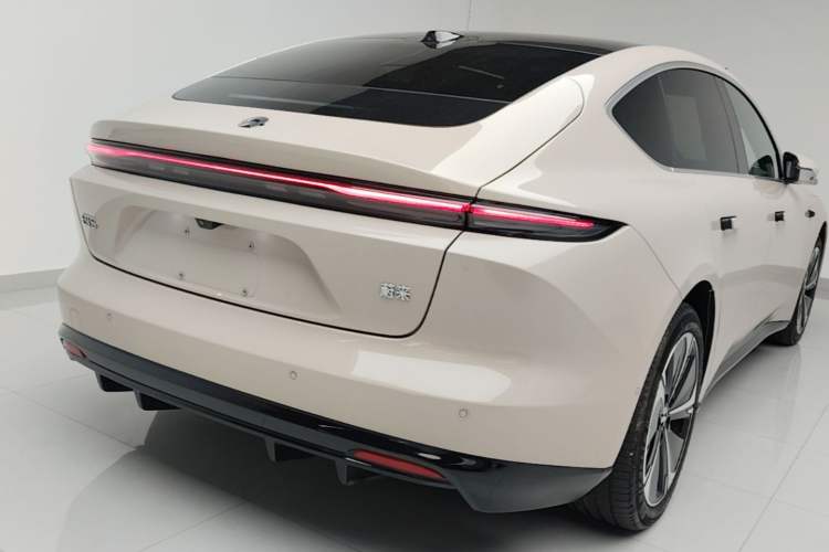 Used Nio ET5 2025 75 kWh Rear Right 45 Deg
