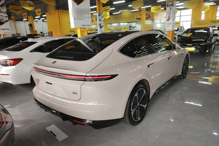 Used Nio ET5 2025 75 kWh Rear Right 45 Deg