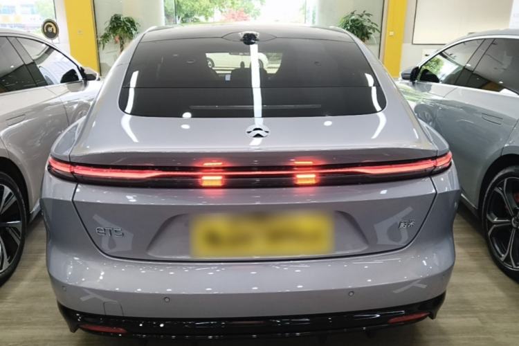 Used Nio ET5 2025 75 kWh Rear