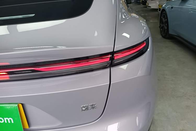 Used Nio ET5 2025 75 kWh Right Rear Taillight