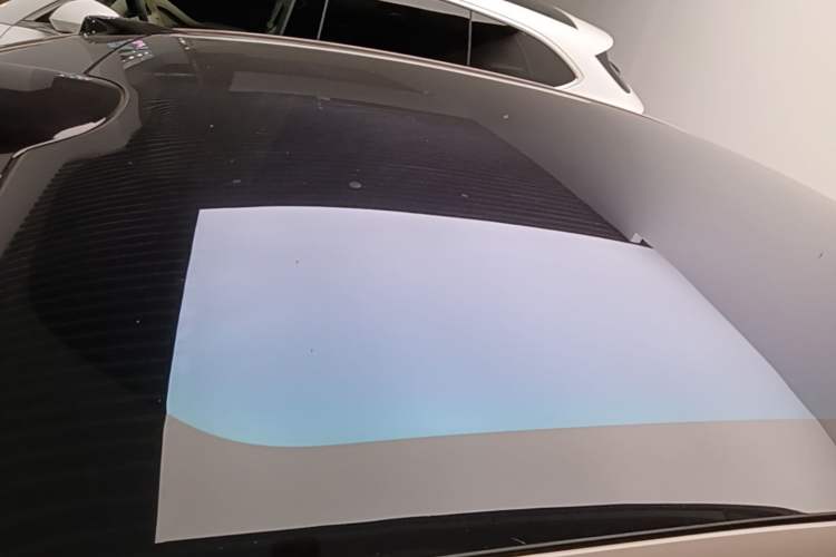 Used Nio ET5 2025 75 kWh Roof