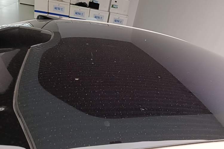 Used Nio ET5 2025 75 kWh Roof