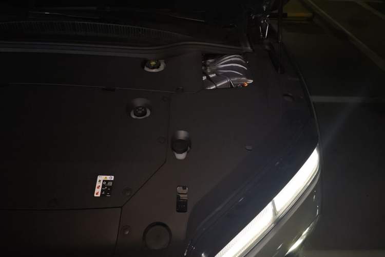 Used Nio ET5 2025 Model Champion Commemorative Edition, 75kWh Engine Bay Left