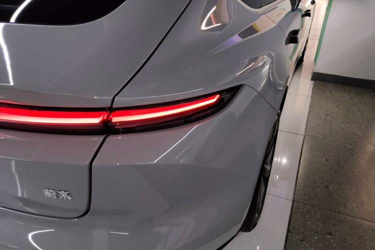 Used Nio ET5 2025 75 kWh Exterior 1