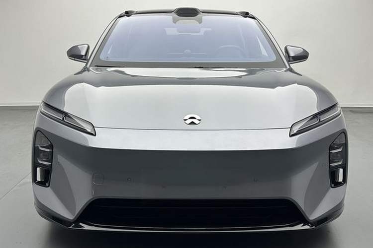 Used Nio ET5 2025 75 kWh Exterior 1