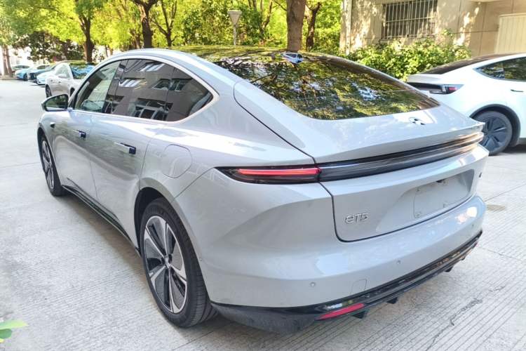 Used Nio ET5 2025 75 kWh Exterior 2