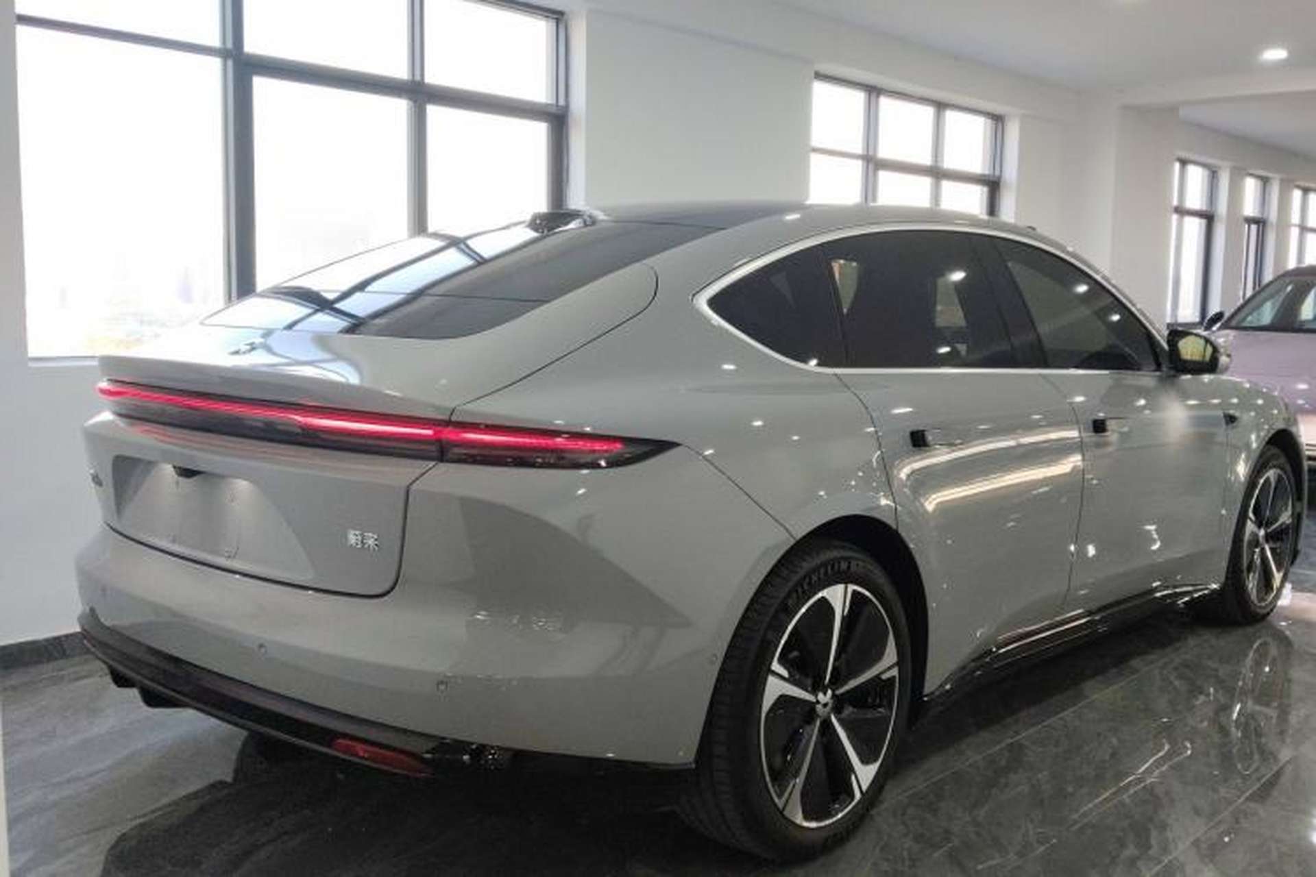 Used Nio ET5 2025 75 kWh Exterior 5
