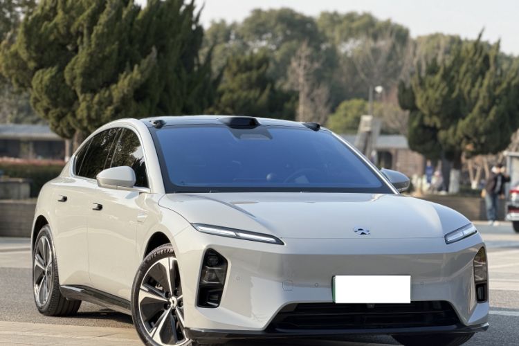 Used Nio ET5 2025 75 kWh Exterior 8