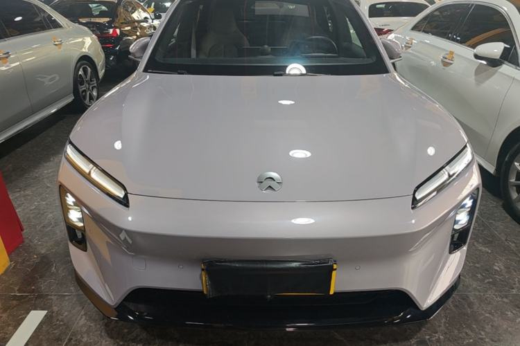 Used Nio ET5 2025 75 kWh Front