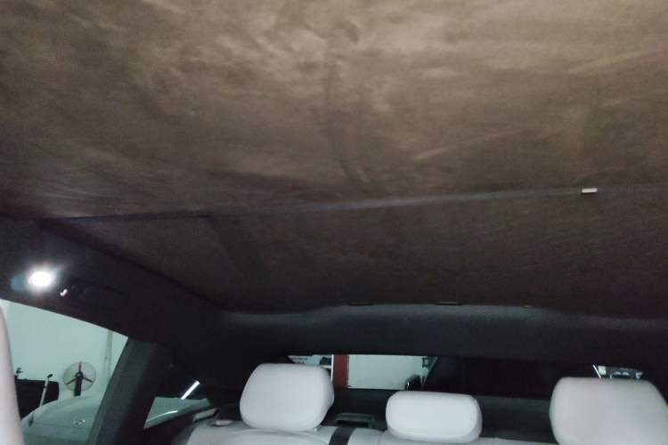 Used Nio ET5 2025 75 kWh Headliner