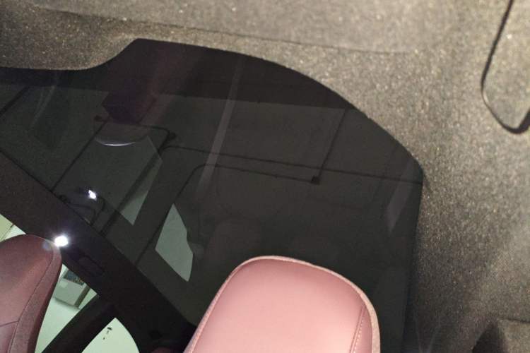 Used Nio ET5 2025 75 kWh Headliner