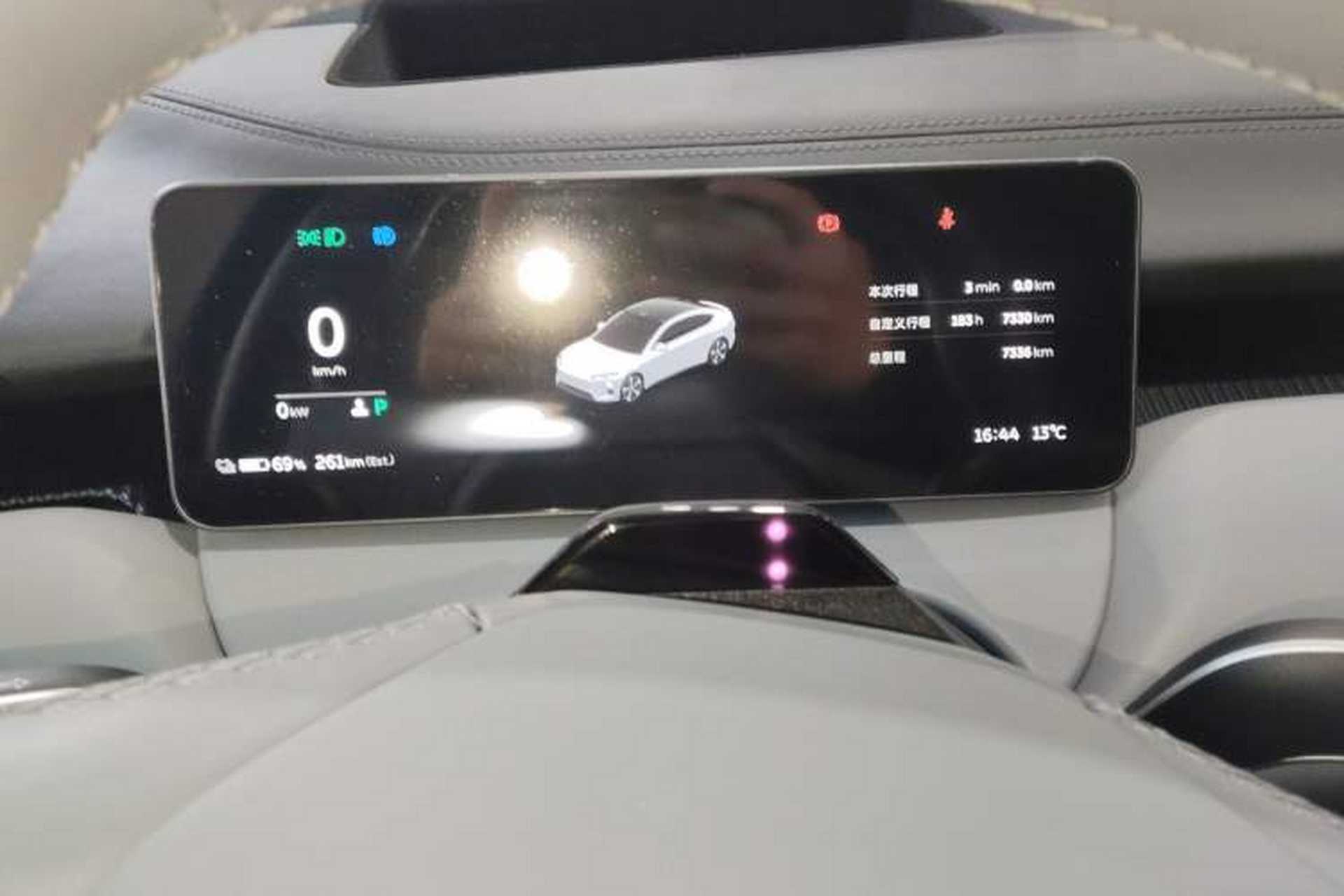 Used Nio ET5 2025 75 kWh Instrument Cluster