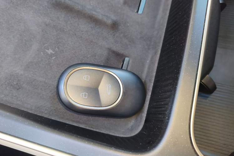 Used Nio ET5 2025 75 kWh Interior 1