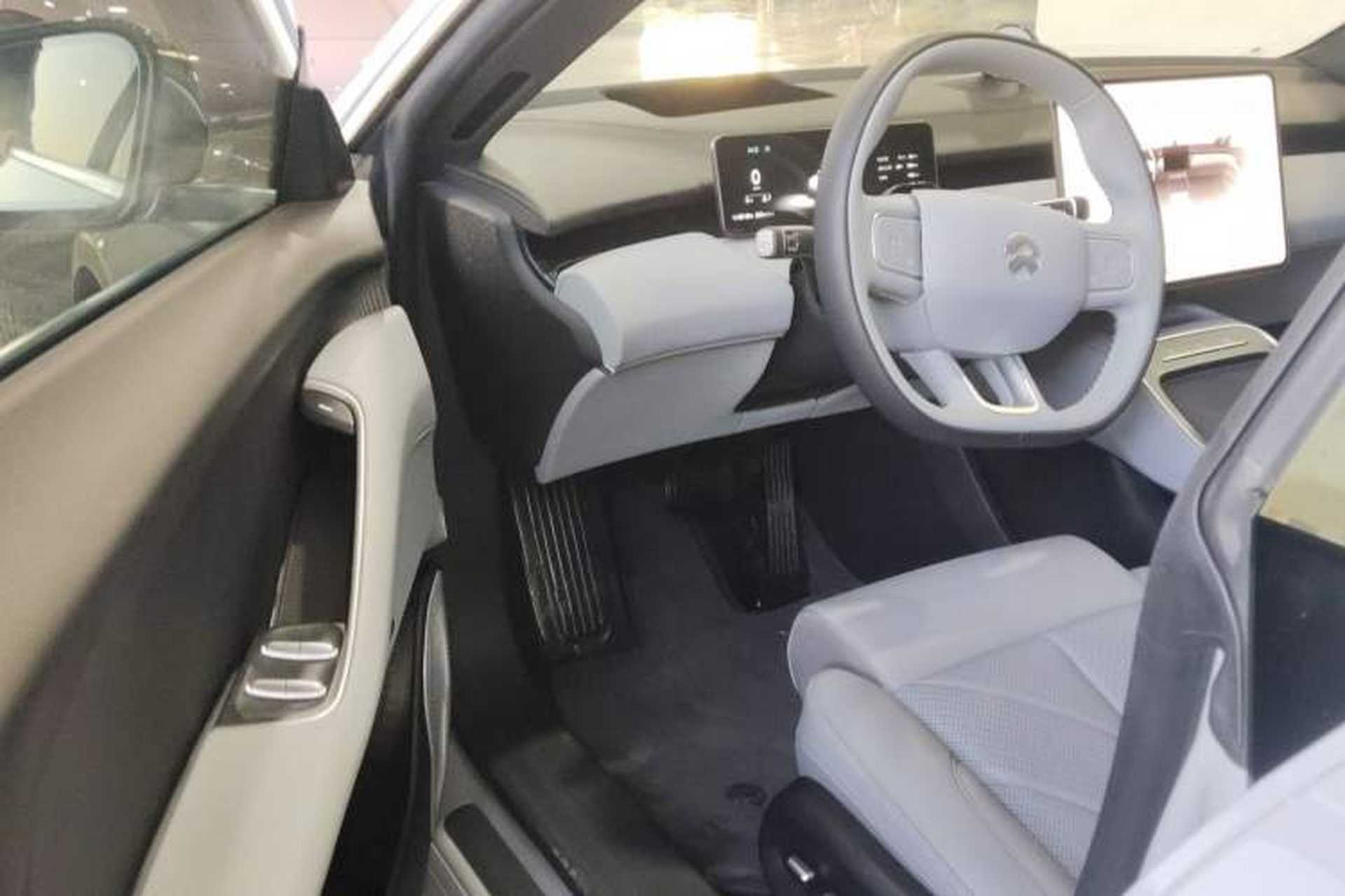 Used Nio ET5 2025 75 kWh Interior 2