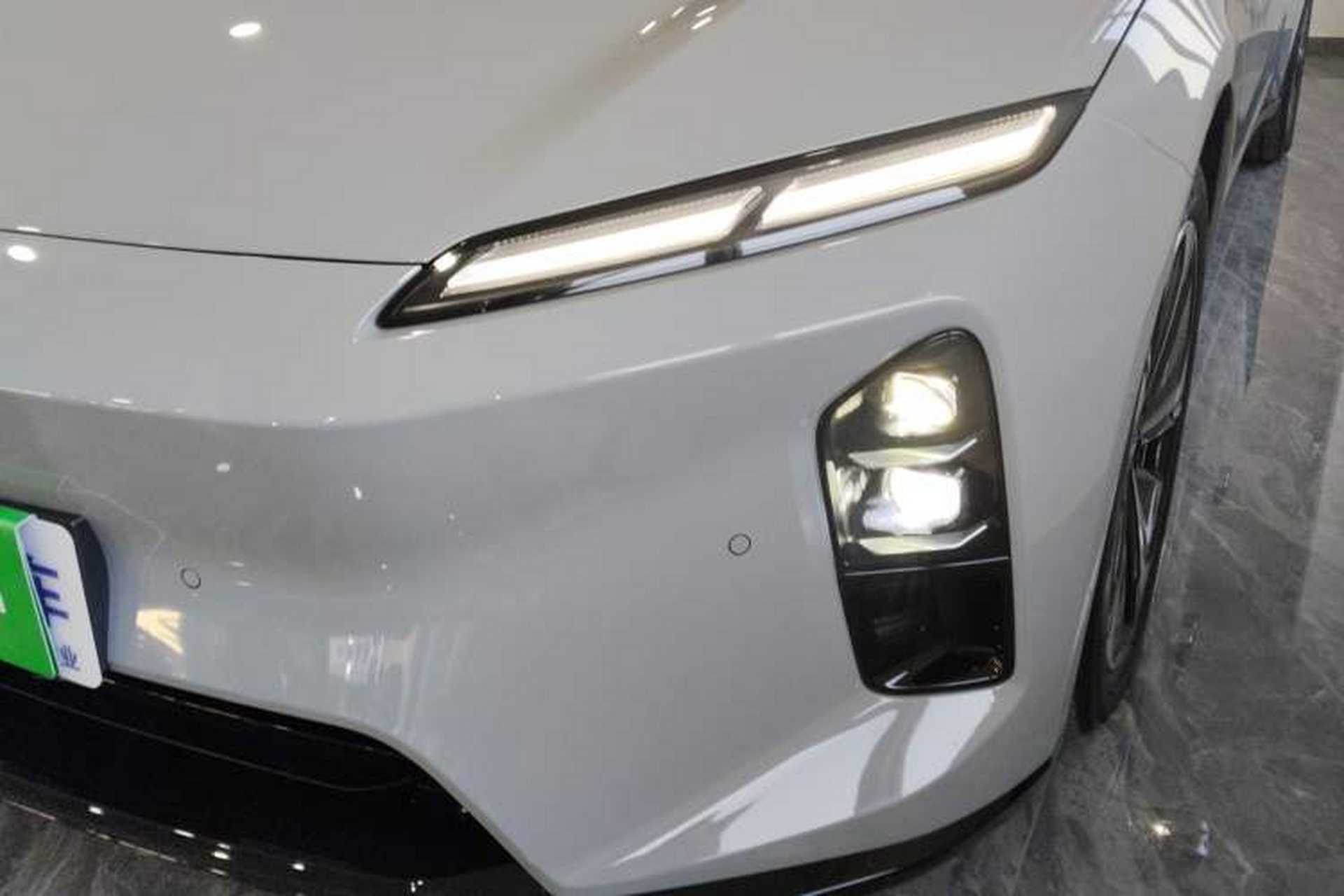 Used Nio ET5 2025 75 kWh Left Front Headlight